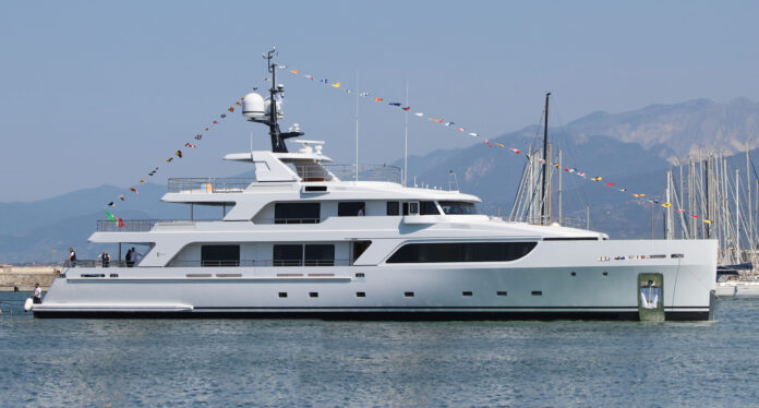 43-metre custom superyacht “Boji”